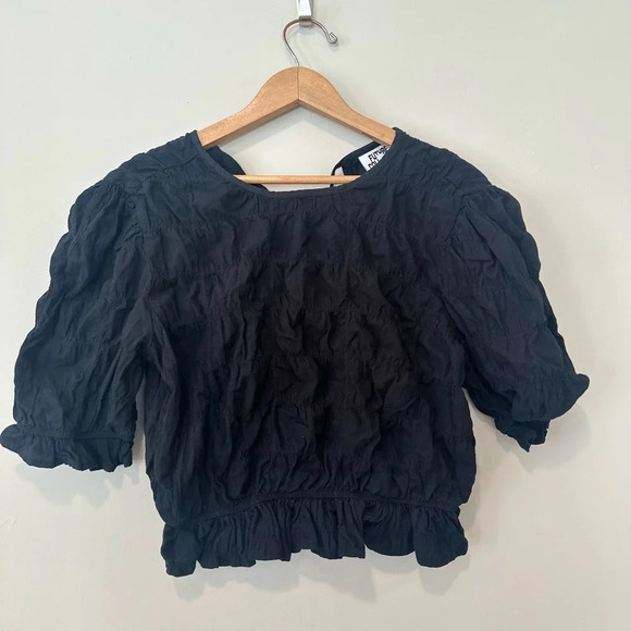 Women's Elbow Sleeve Ruffle Textured Top Future Collective Size Small Black 1248 - Picture 2 of 7